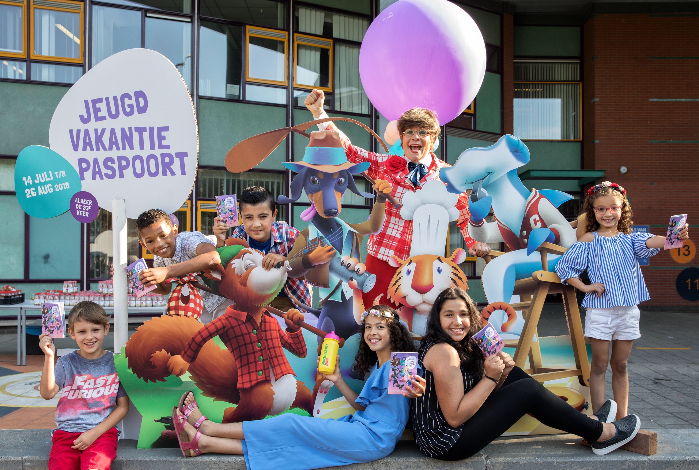 lifesize displays, lifesizers Jeugd Vakantie Paspoort